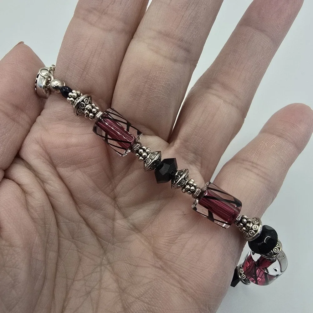 Purple Black Glass Bead Bracelet Silver Tone Toggle Clasp Artisan Style‎ 7.5